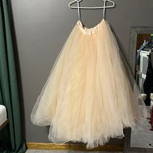 Ivory tulle skirt- size 8